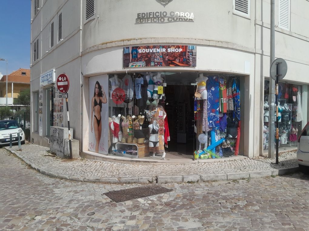 Loja Costa Caparica a venda, perto praia, store to sell  CostaCaparica