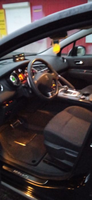 Пежо 3008 2.0 дизель/електро 147kw