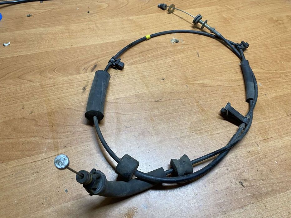 Трос тросик газа газу Тойота Авенсіс т25 дизель 2.0 2.2 d4d d-cat