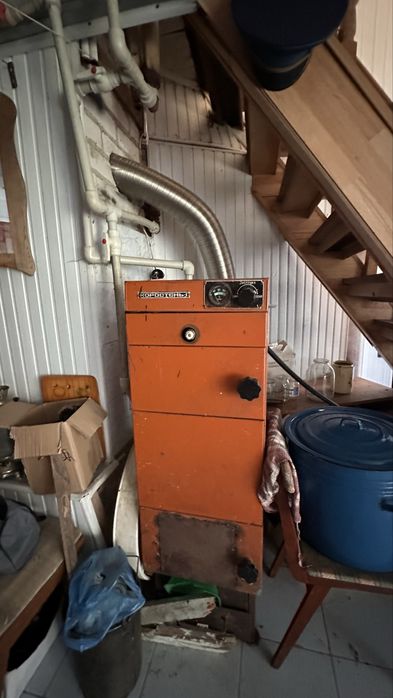 Продається капітальний будинок в Зарічанах з ділянкою та зручностями