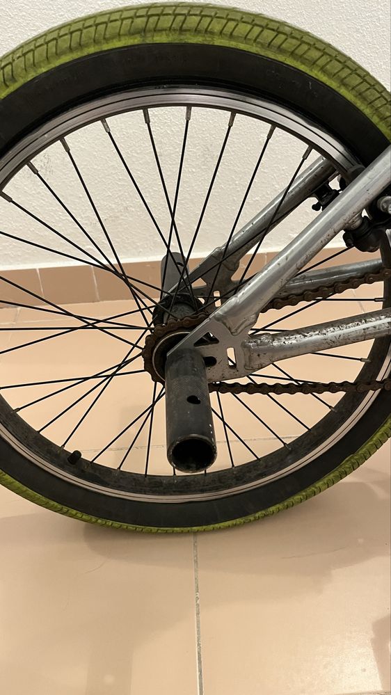 Bicicleta bmx  verde