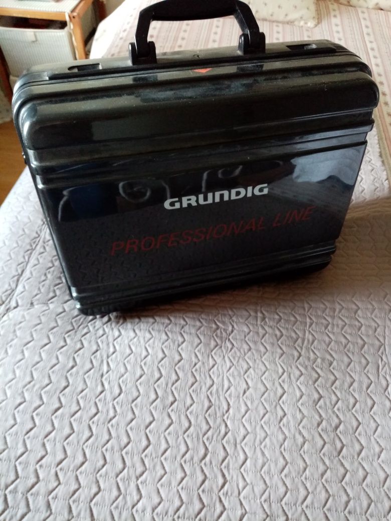 Câmara Filmar Profissional S 180 Grundig