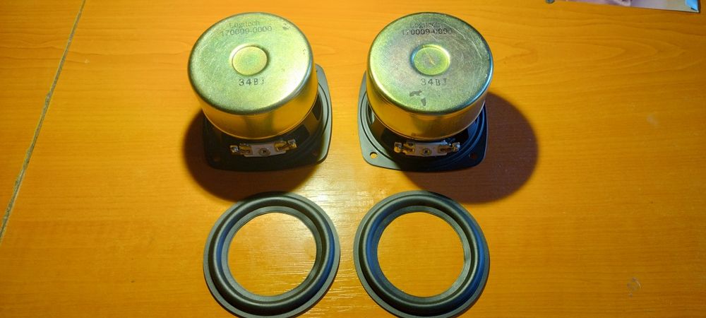 Zawieszenia gumowe do głośników Logitech Z5500 5 sztuk
