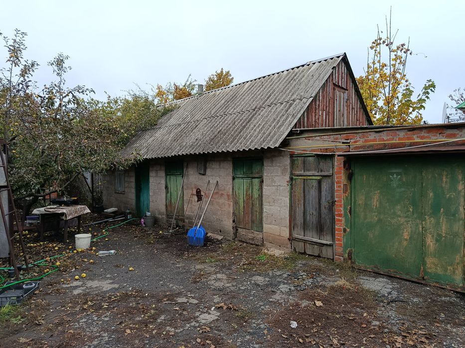 Продам будинок в м. Берестин