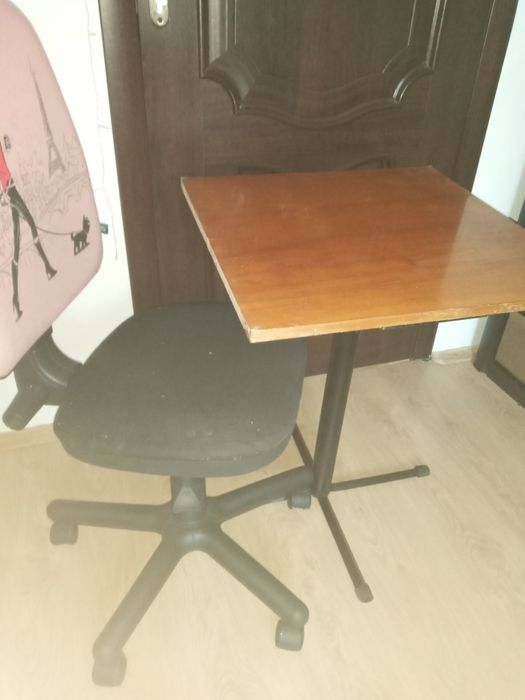 Столик на дачу  або квартиру