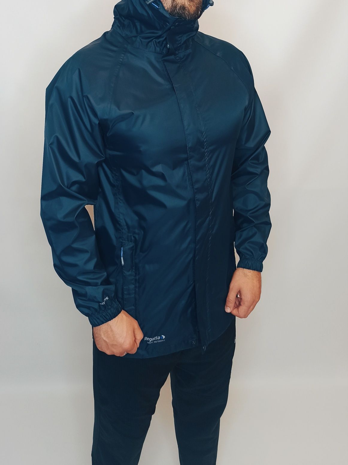 Куртка мужская ветровка дождевик синий с капюшоном Regatta Размер SM