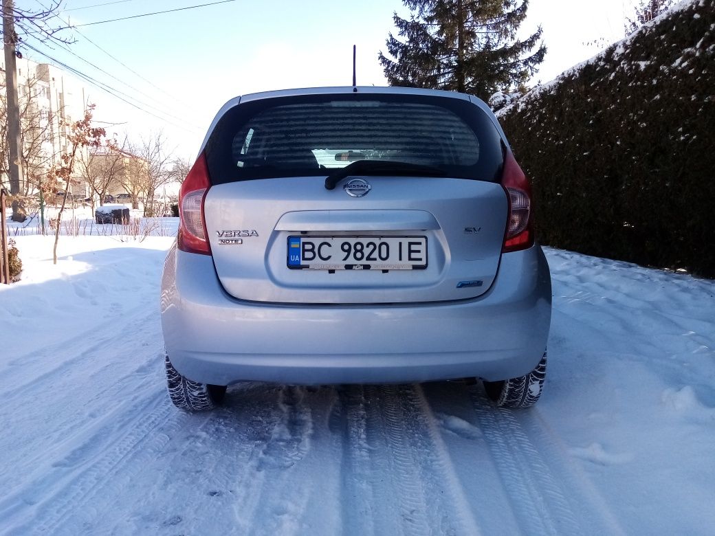 Nissan versa note