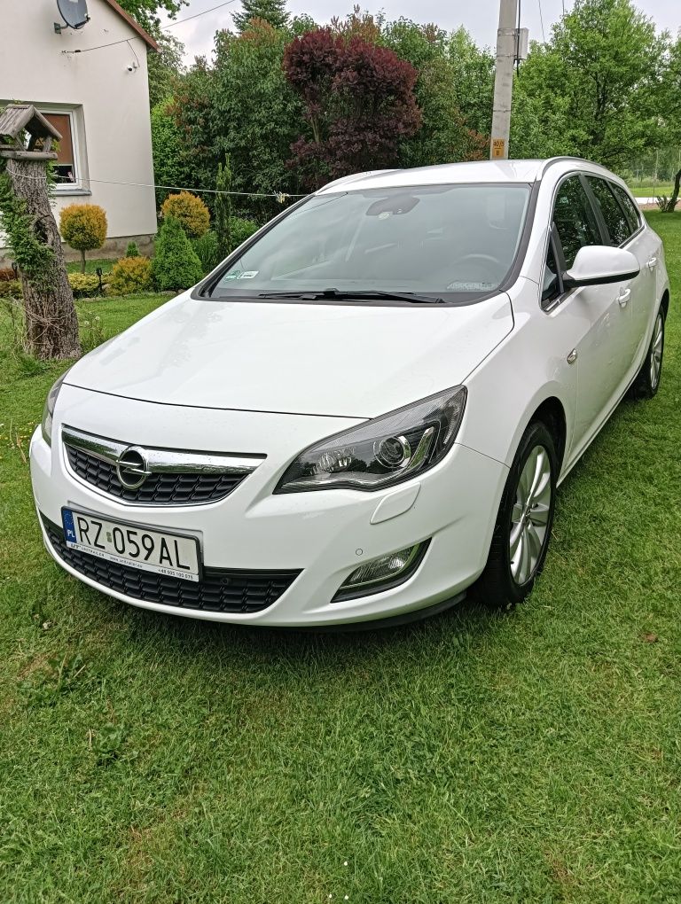 Opel Astra 1.4 sports tourer