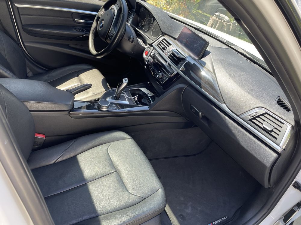 Bmw seria 330i xdrive