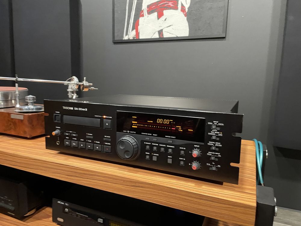 Magnetofon cyfrowy  DAT - Tascam DA30 MK II