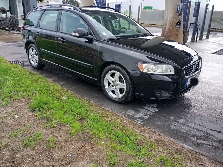 Volvo v50 impecável