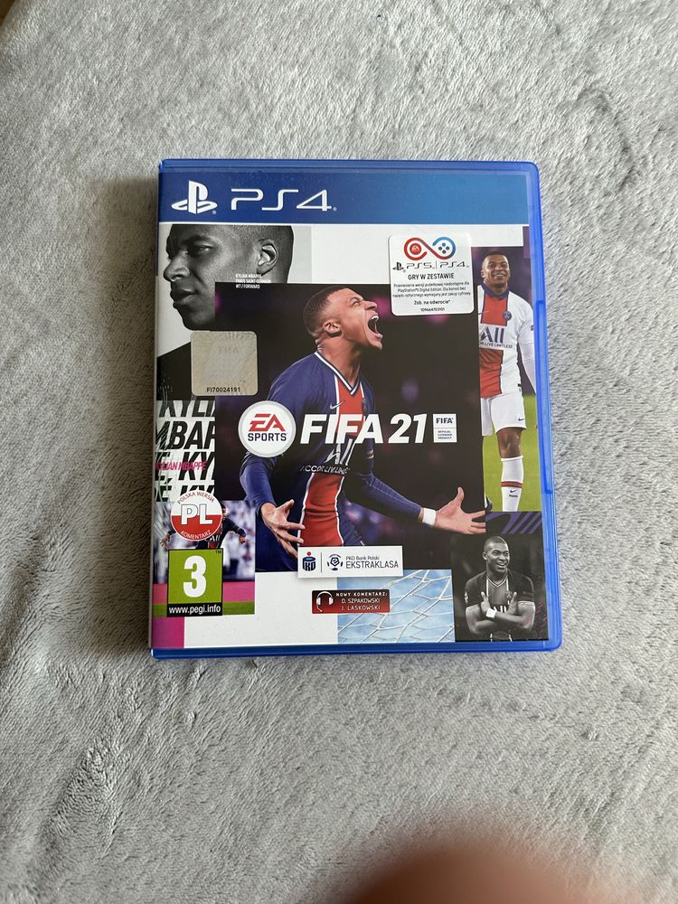 Gra FIFA 21 na PS4