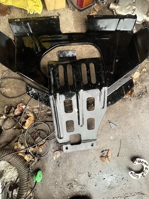 Продам зашиту двигателя ваз 2106