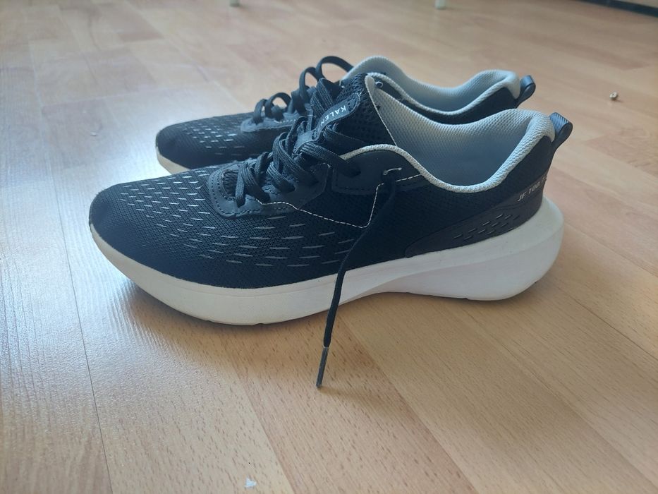 Jak nowe Adidasy chłopięce męskie