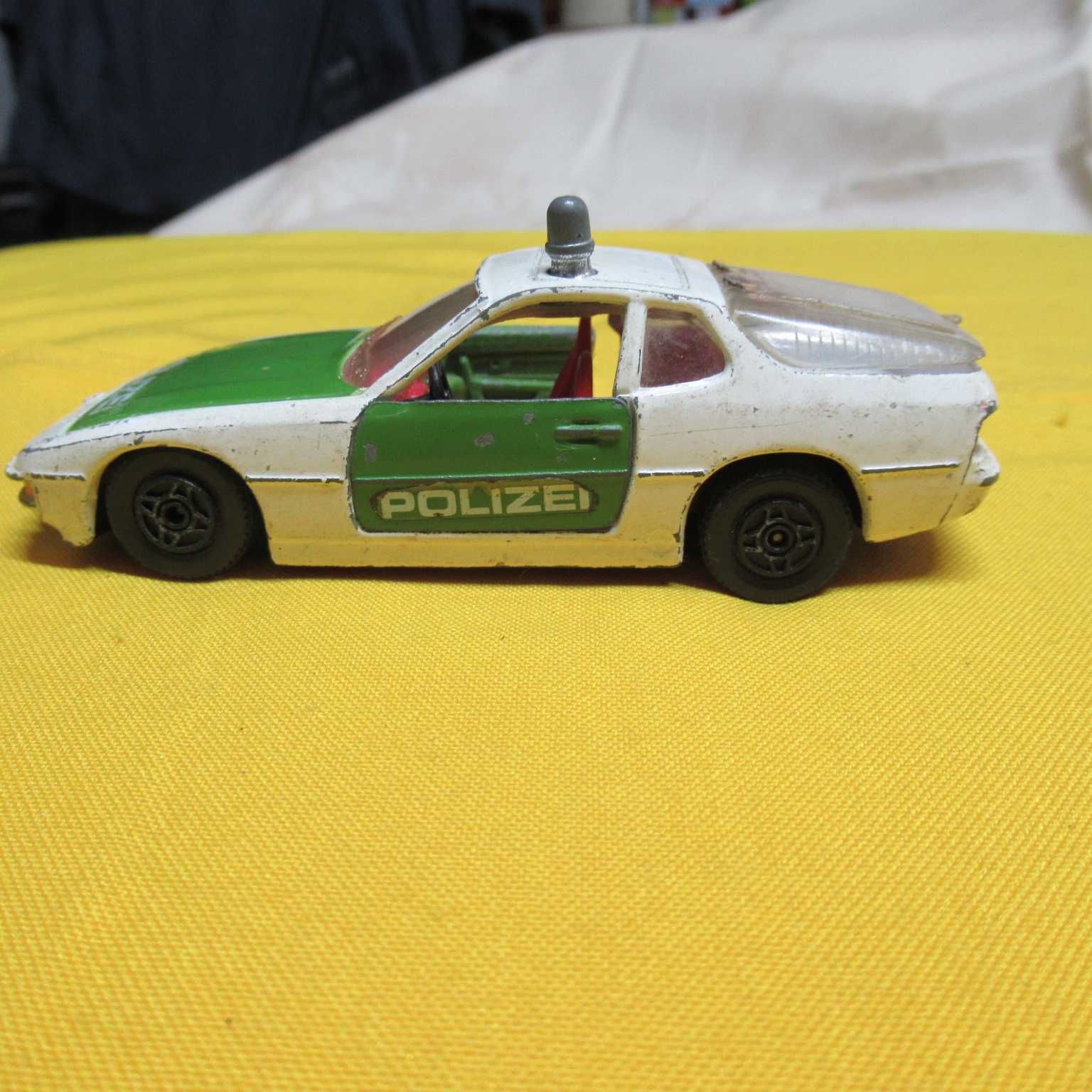 (109)-Porsche 924 antigo em metal da Corgi Toys esc:1:43
