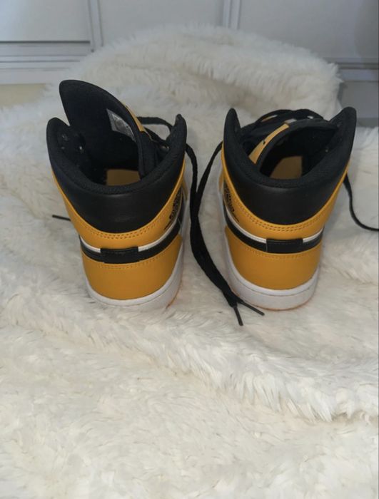 Jordan nike 1 mid táxi