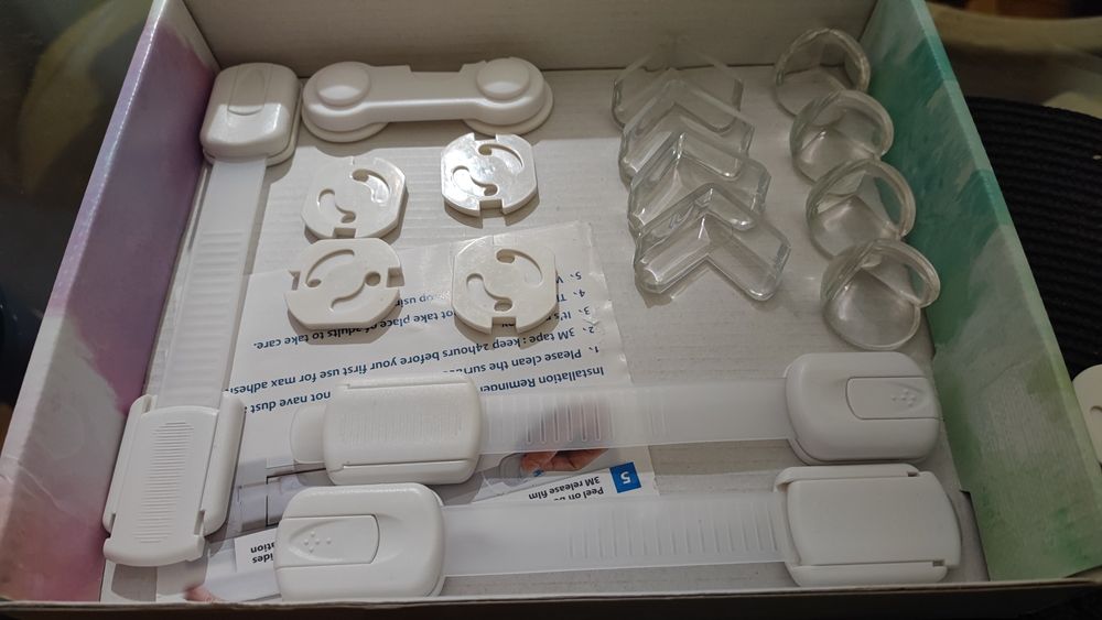 Bebé |Protetor de tomadas, Cantos e armário