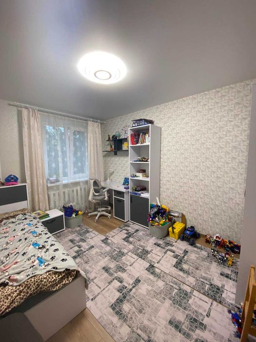 Продаж 3к Озерна 72м2 під Виплати підходить
