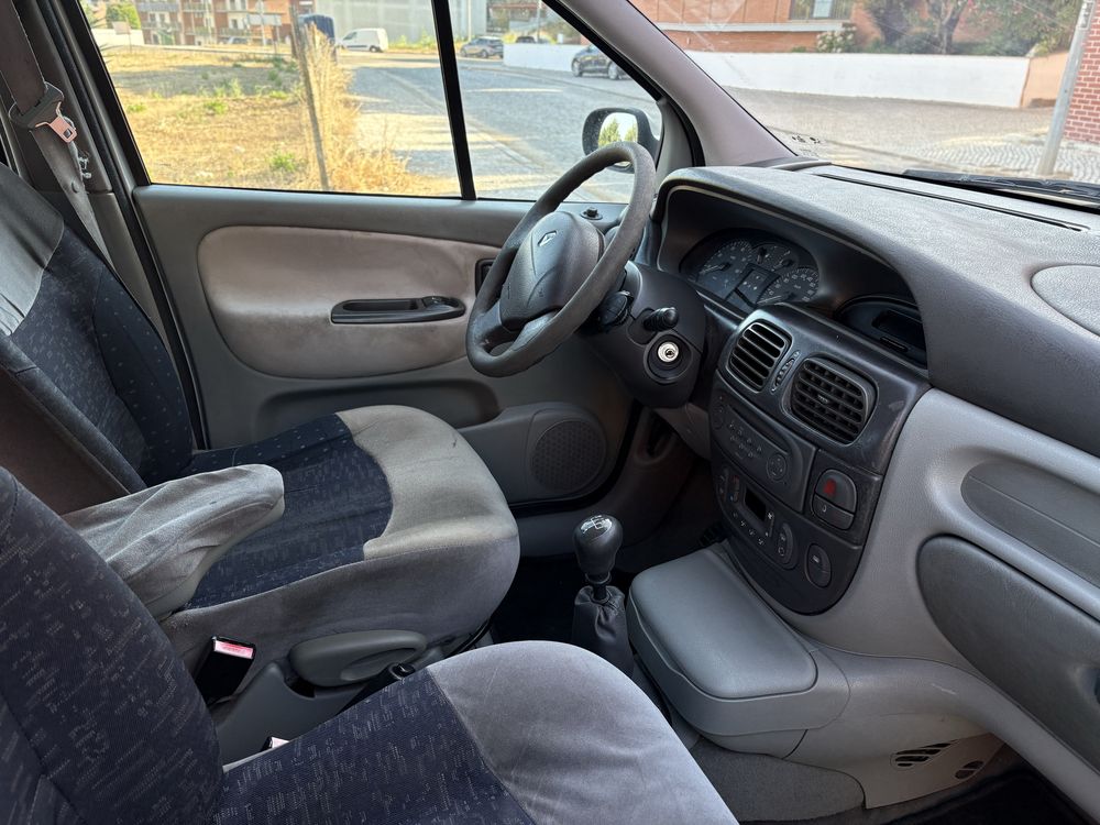 Renault Scénic 1.9 DCI