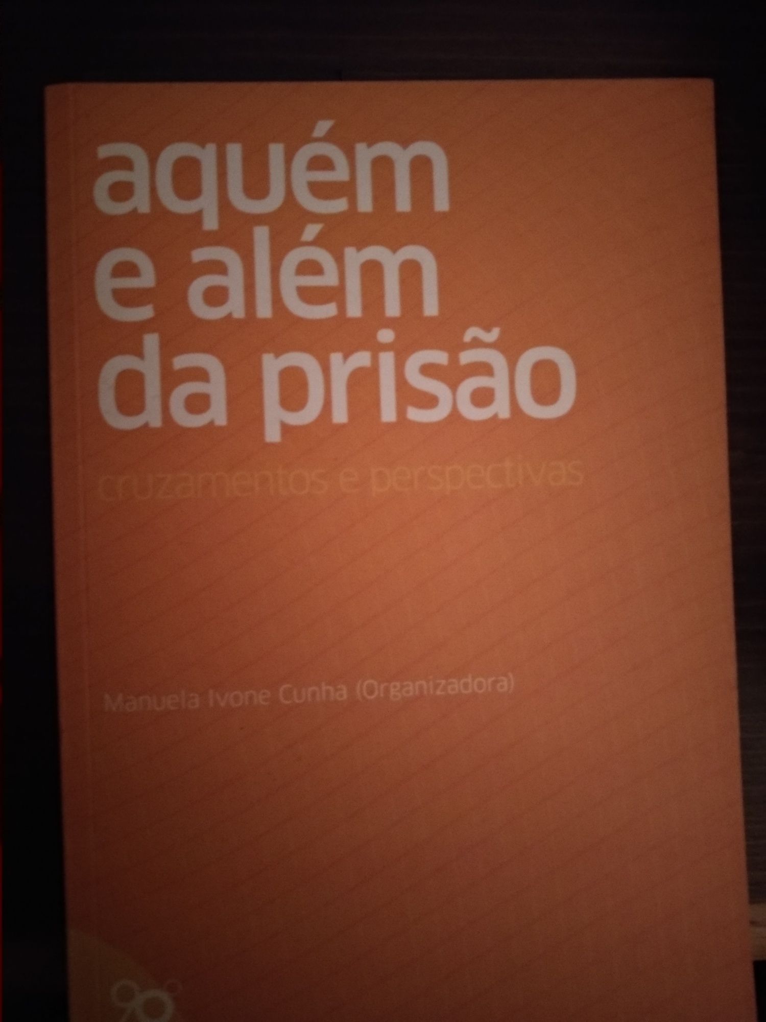 Livro aquém e além da prisão