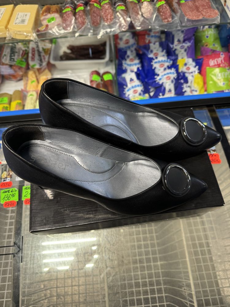Туфлі жіночі чорного кольору
