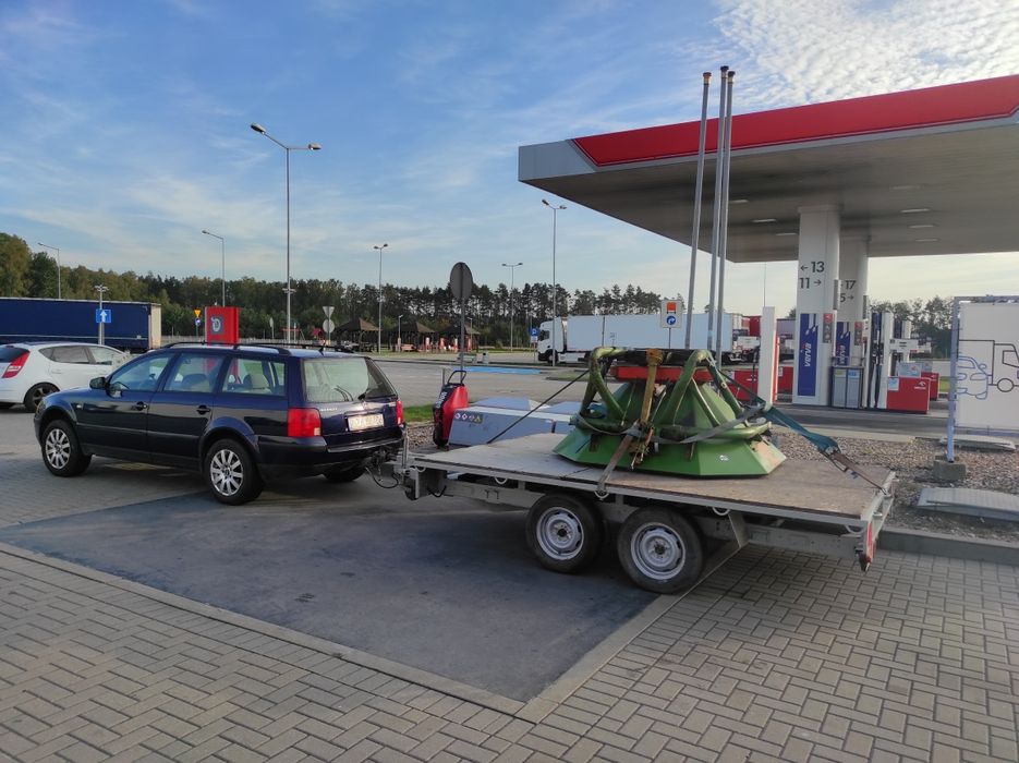 Przyczepka samochodową platforma dmc 1350kg dwuosiowa  320 x 220