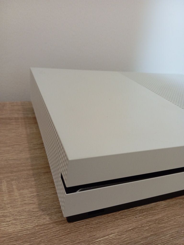 Vendo xbox one s