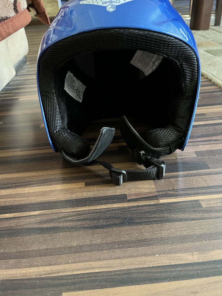 Kask narciarski briko