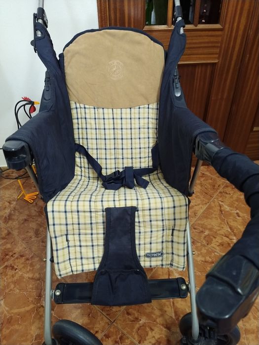 Carrinho de bebé monBeBe tipo bengala casa apartamento vivenda.