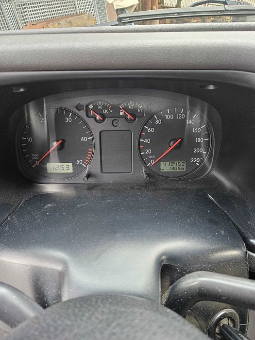 Volkswagen  Transporter T4 2.5 TDI