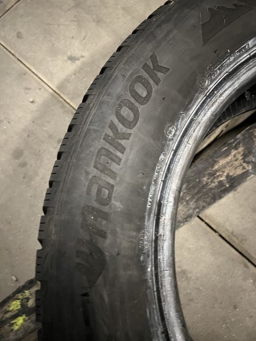 Opony zimowe 225/60/R17 Hankook Winter Icept Evo3 / 2020r - 2 sztuki