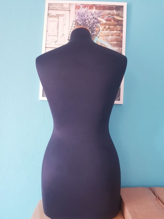 Manekin , wieszak na odzież, krawiecki  długość 74cm