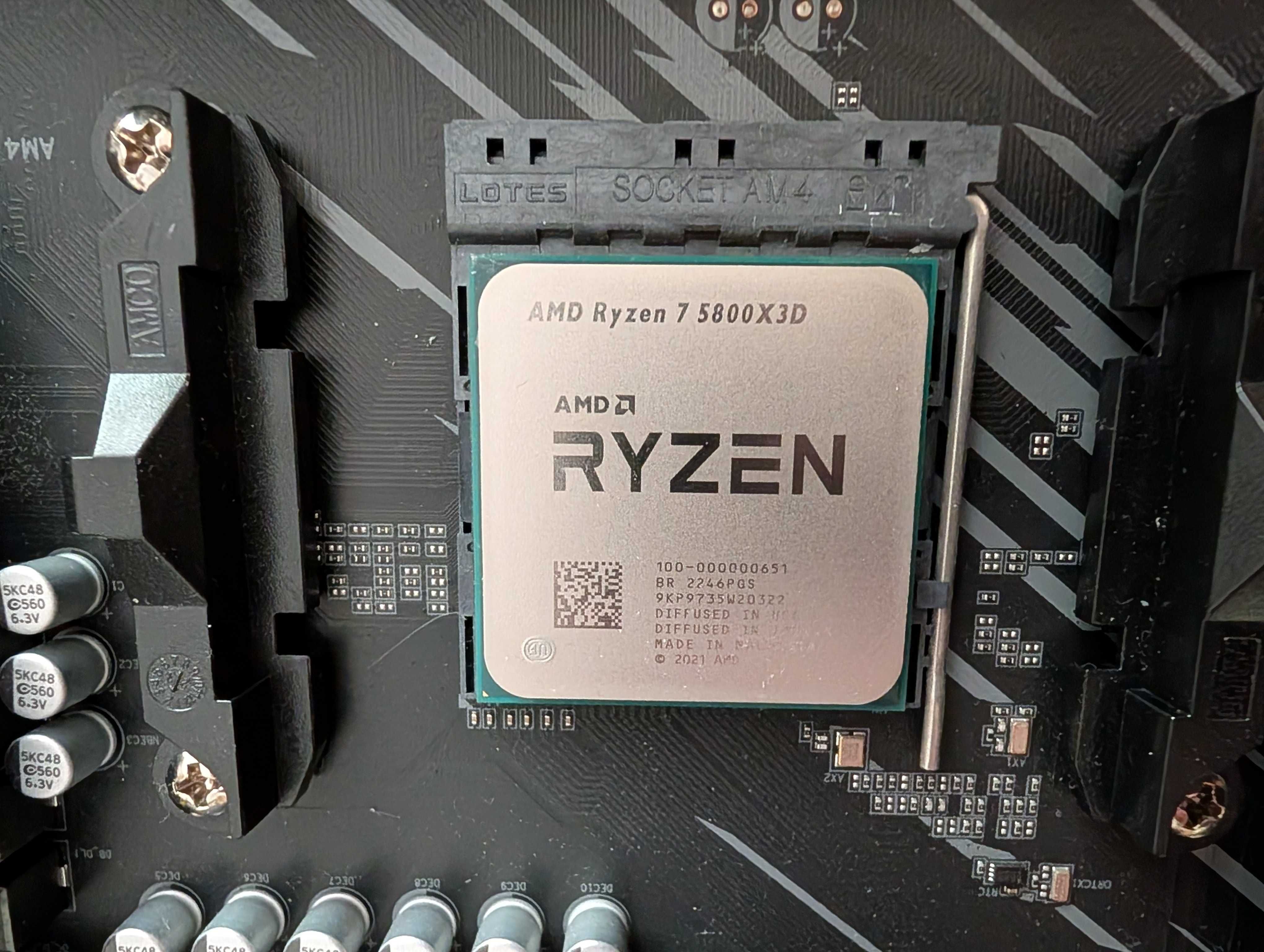 Komputer/Części Ryzen 7 5800X3D, 32GB RAM, 800W, Noctua NH-D15