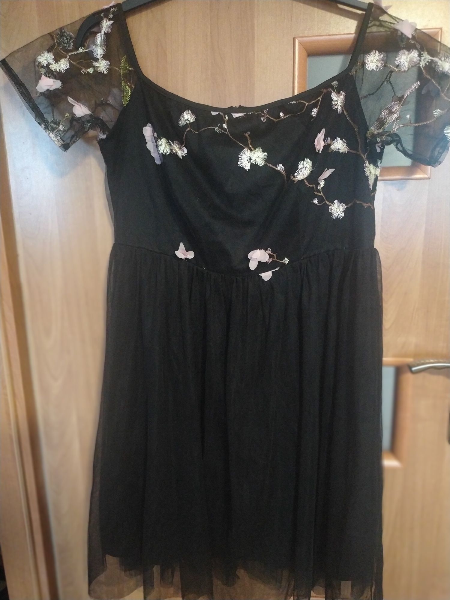 Sukienka wieczorowa plus size