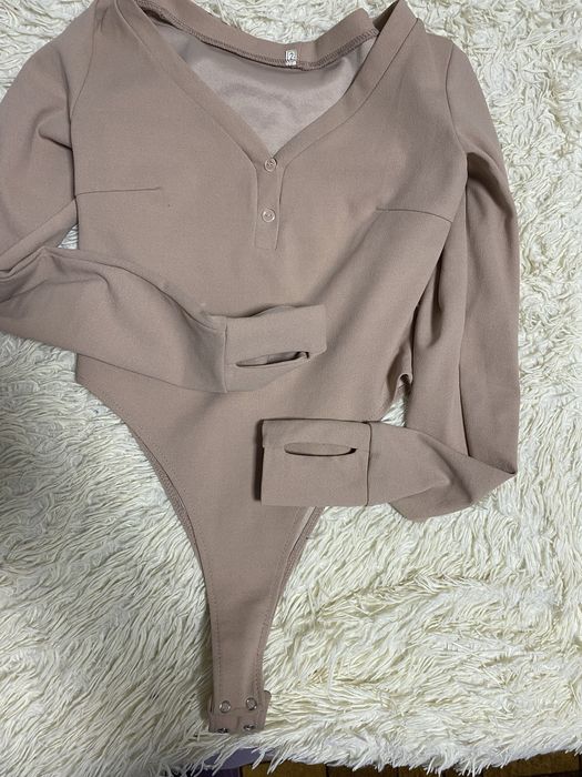 Боді жіночий бежевий