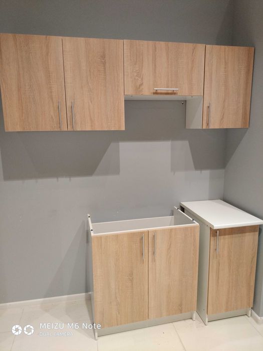 Продам нову кухню.