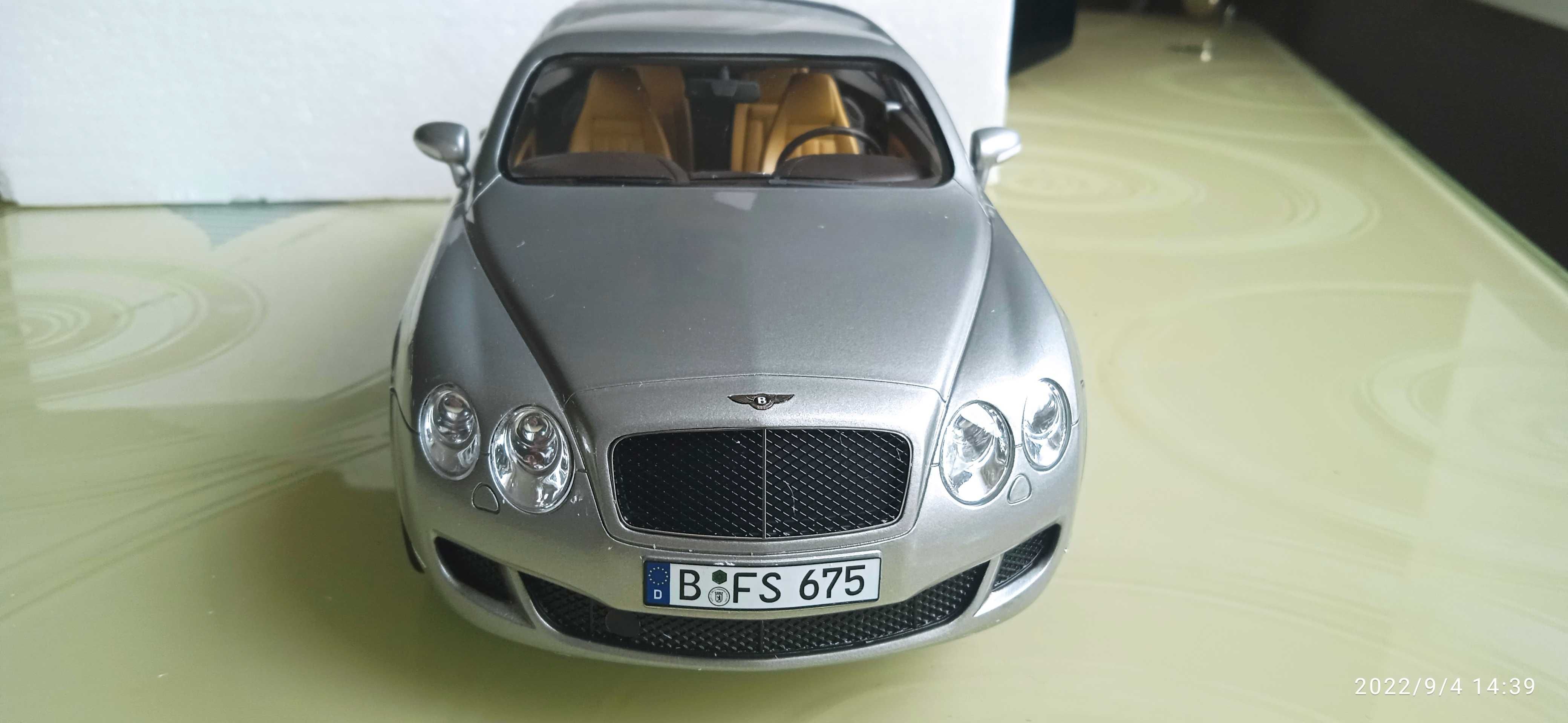 модель 1/18 BENTLEY  2010