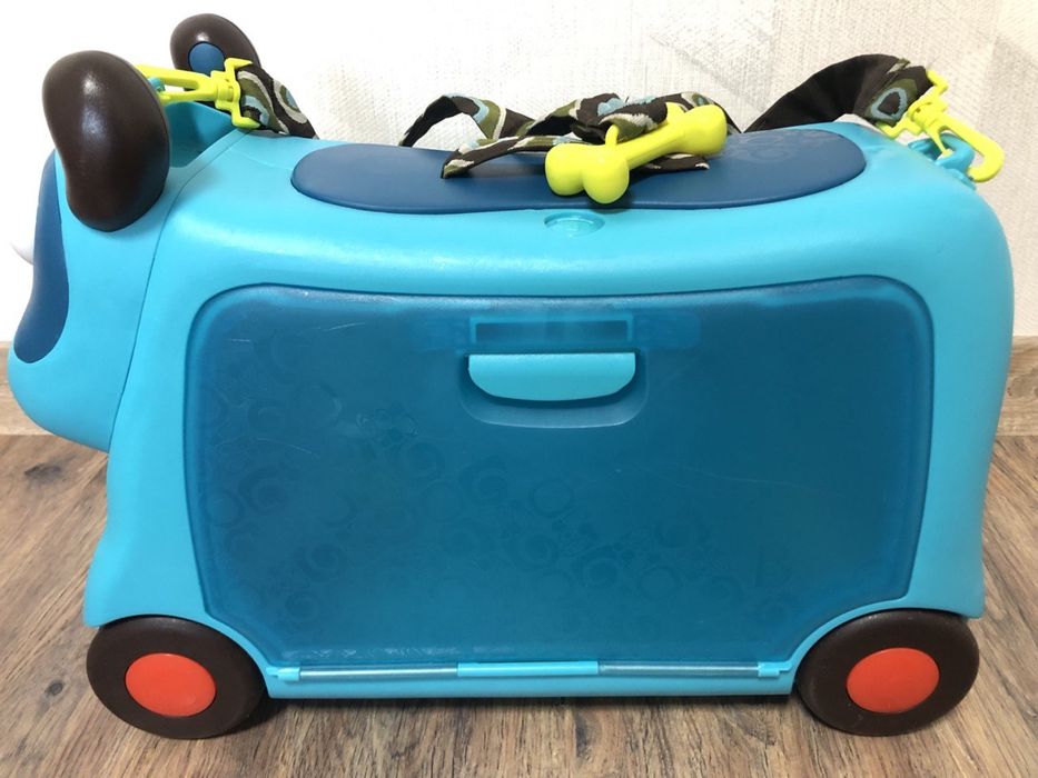 Чемодан-каталка Battat