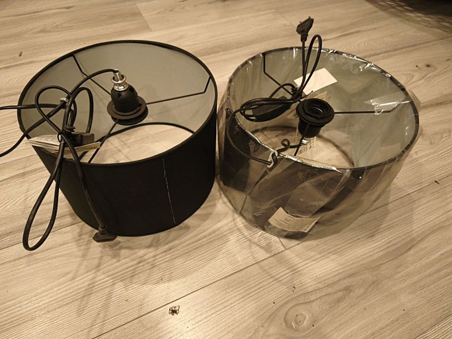 2 klosze do lampy stołowej