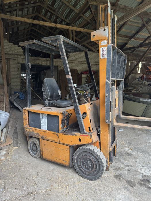Wózek widłowy elektryczny