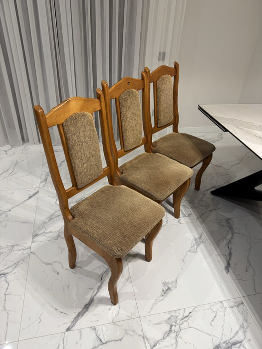 Крісла з дерева на кухню