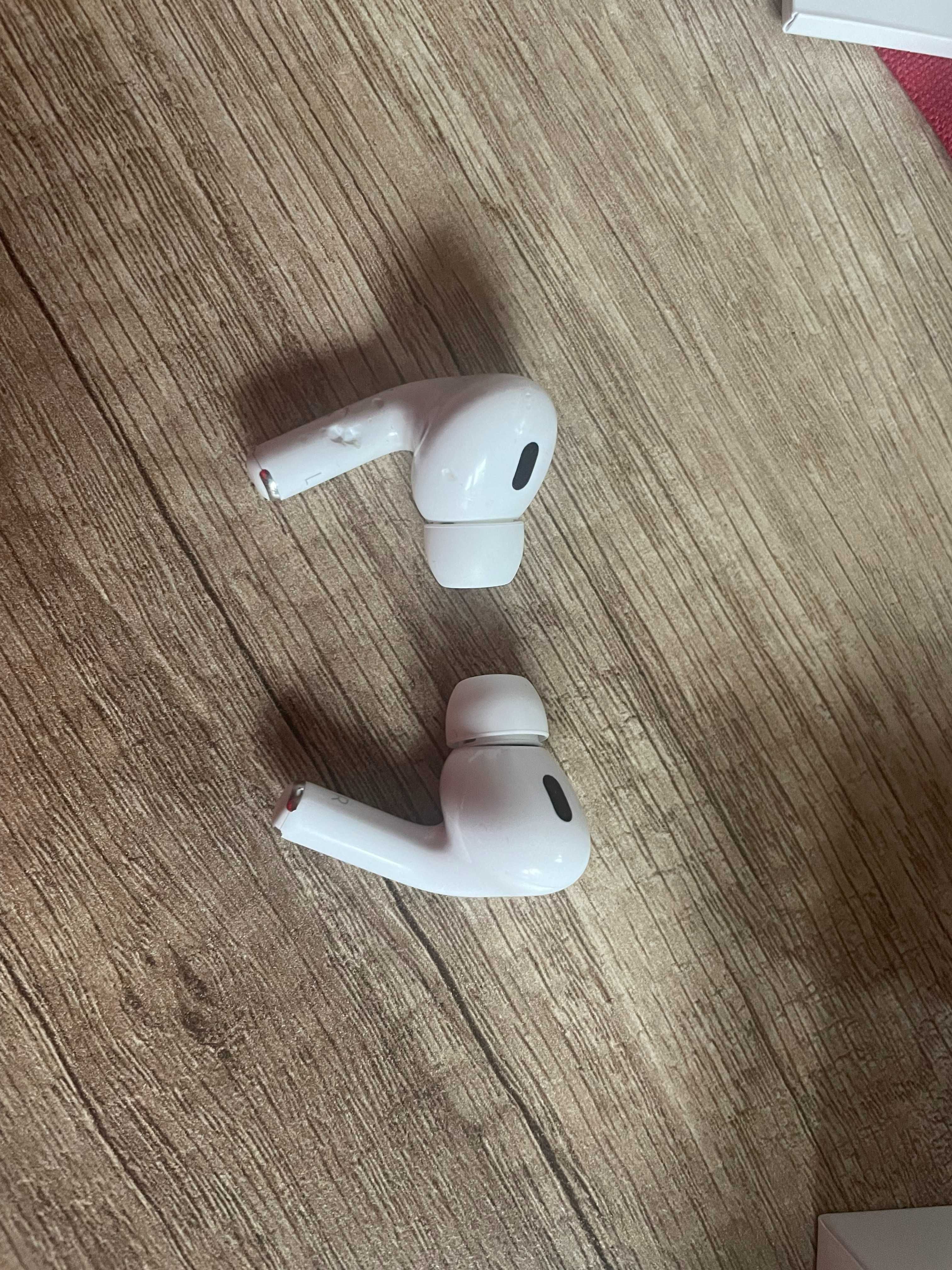 Sluchawki Apple AirPods Pro series 2