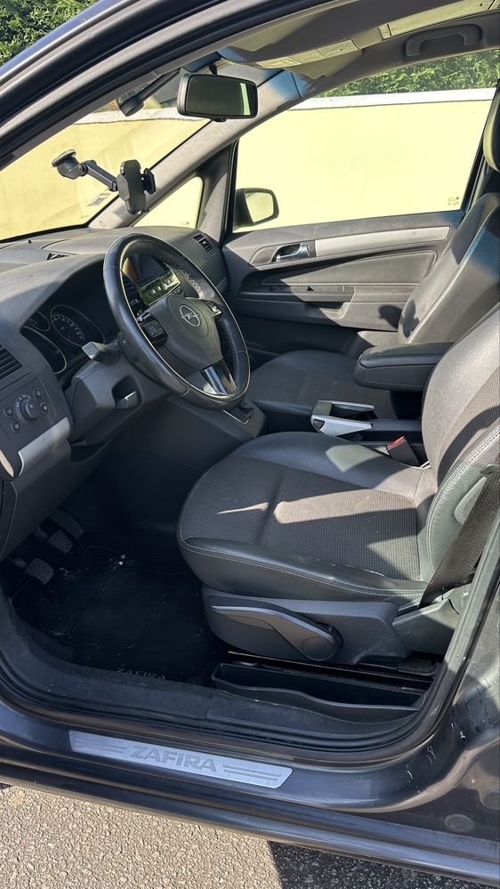 Opel Zafira 1.7D 2008 - COSMO Sport