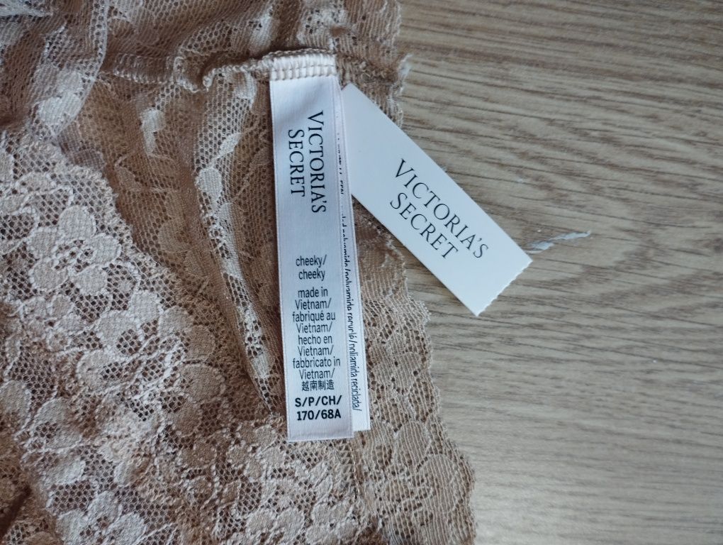 Viktoria's Sekret нові мереживні труси