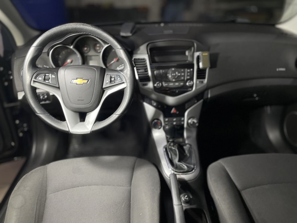 Продам Chevrolet Cruze