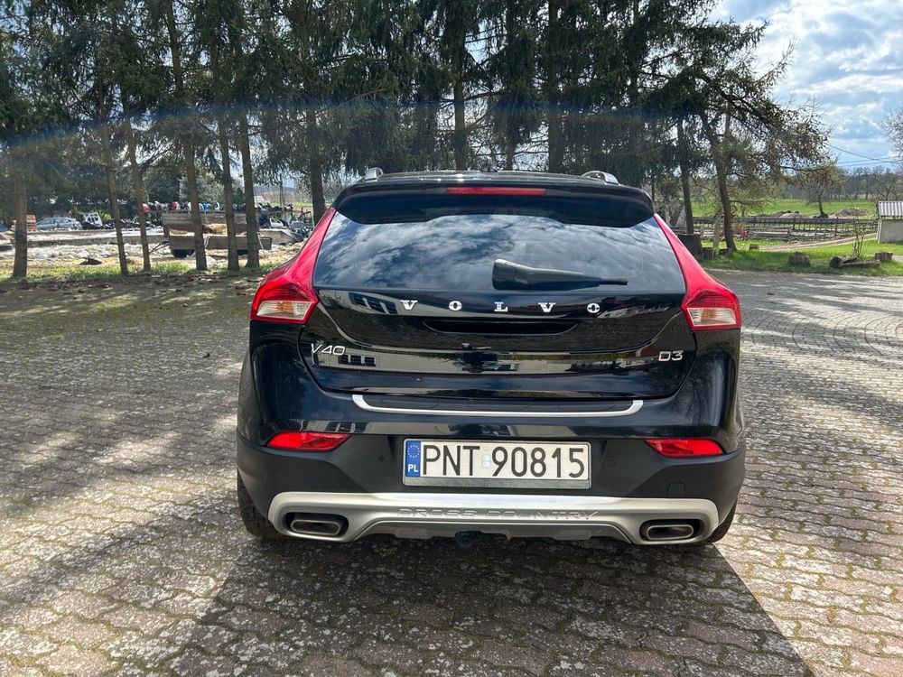 VOLVO V40 CC Cross Country D3