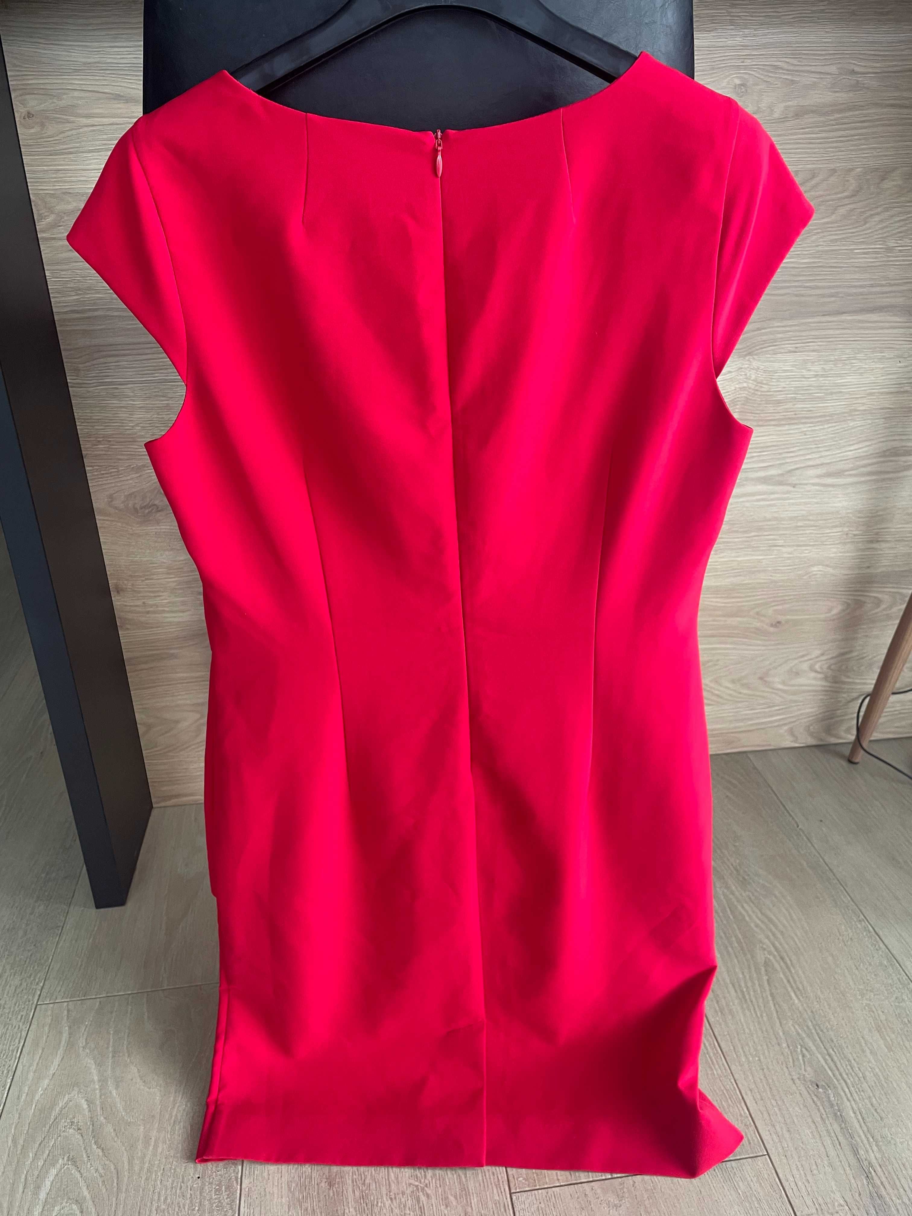elegancka czerwona sukienka 40