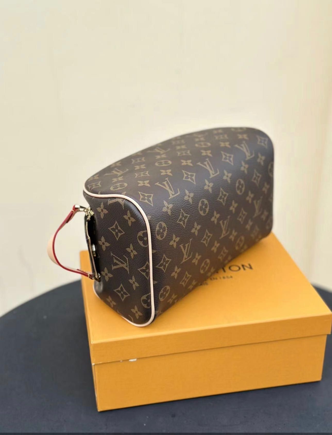 Косметичка louis vuitton