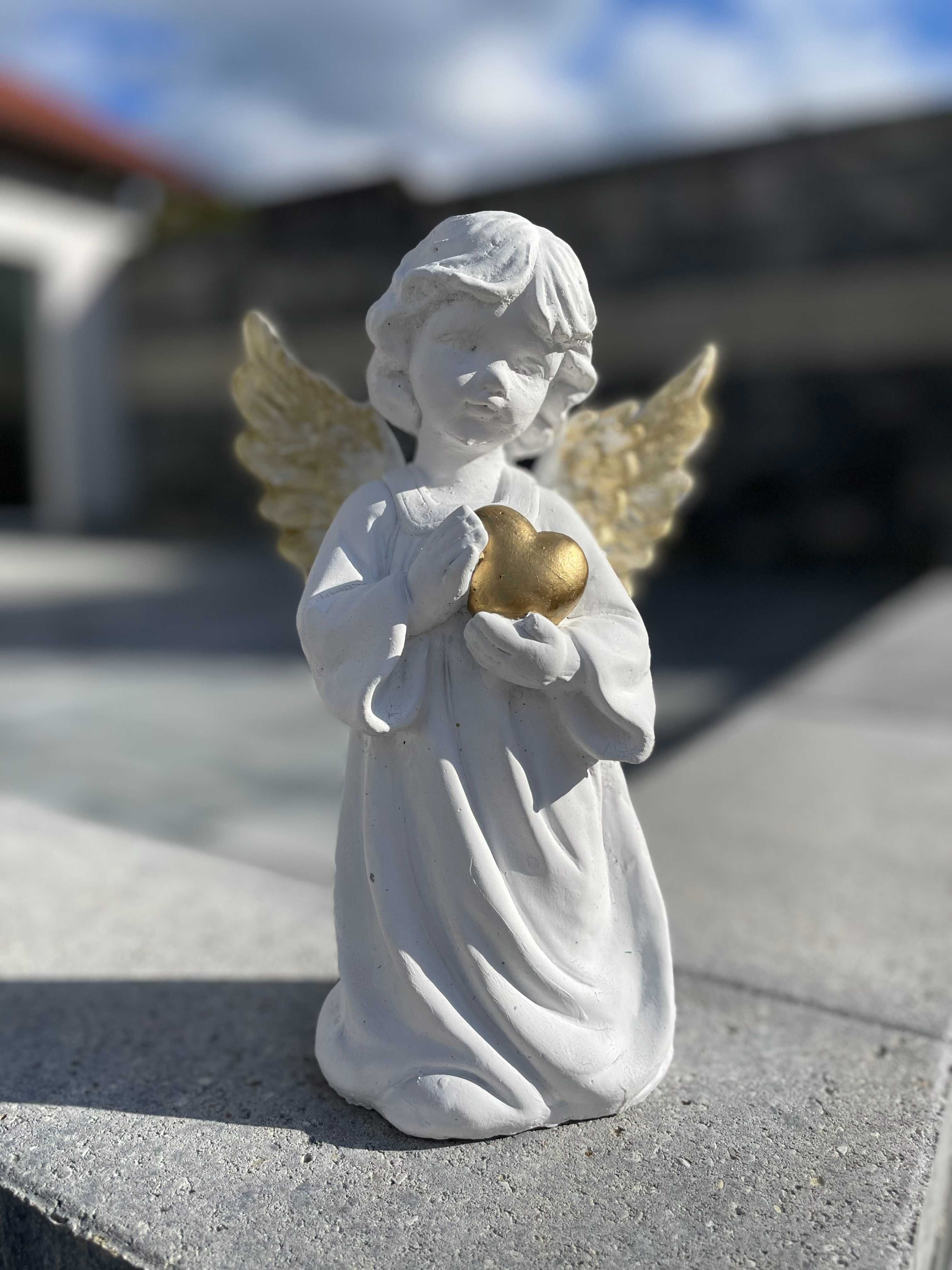 Figura betonowa anioł, figurki na cmentarz, figurka nagrobna aniołek