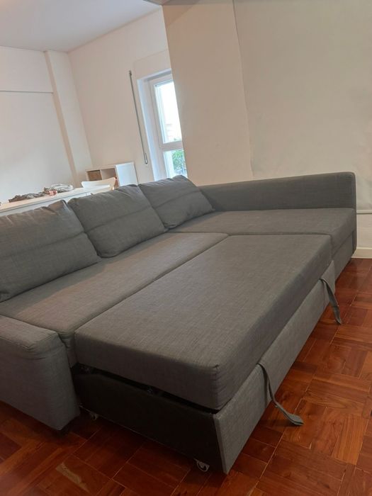 Sofá FRIHETEN com Chaise Long – bom estado